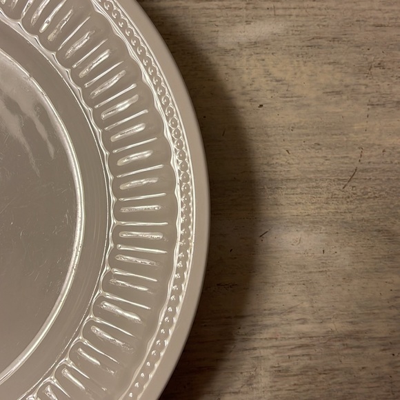 Oneida Dining Vintage Discontinued Oneida Ariel Athena Pattern White Dinner Plates 12 Inch